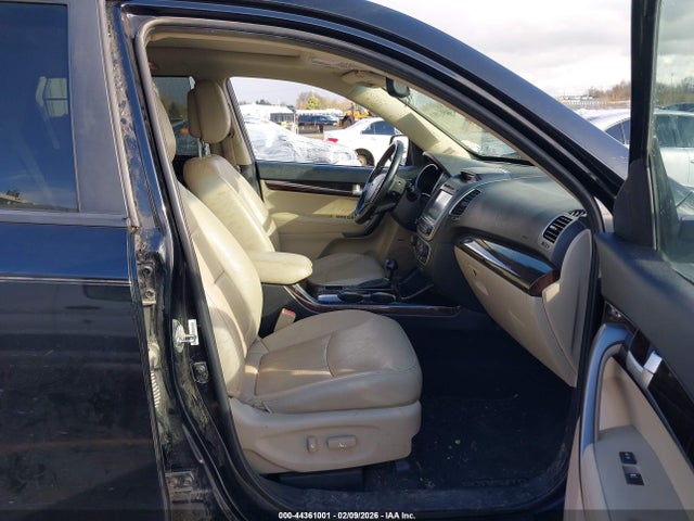 5XYKU4A77FG589826 KIA Sorento Ex V6
