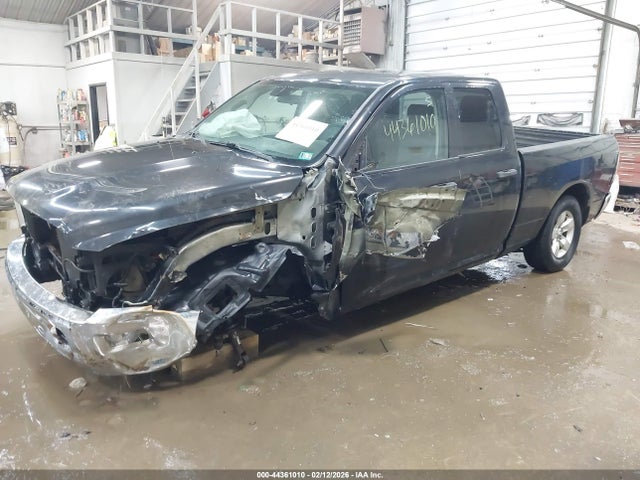 2016 RAM 1500 1C6RR7FG8GS399983 Photo 1