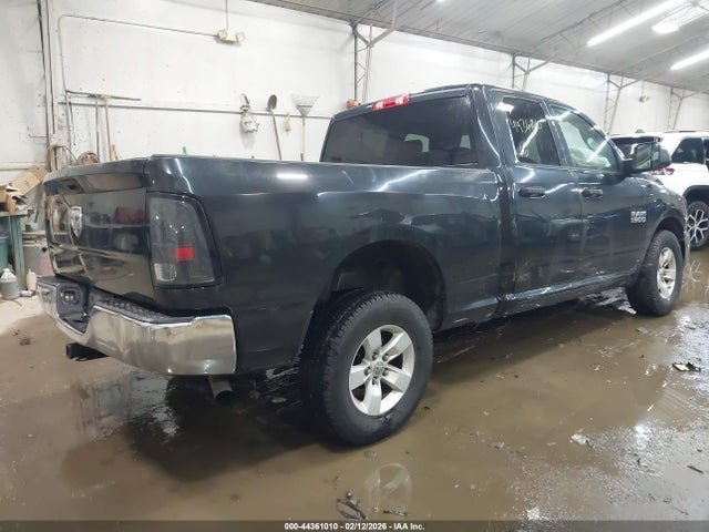 2016 RAM 1500 1C6RR7FG8GS399983 Photo 3