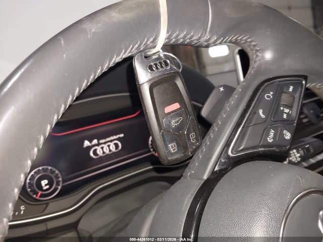 Aukcja sprzedaży 2017 Audi A4 2.0t Premium, vin: WAUENAF41HN027744, numer aukcji: 44361012