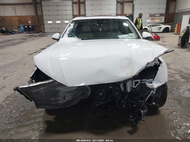 Aukcja sprzedaży 2017 Audi A4 2.0t Premium, vin: WAUENAF41HN027744, numer aukcji: 44361012