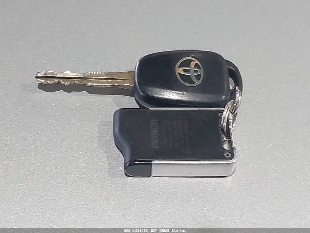 2T1BURHE0HC879356 Toyota COROLLA LE