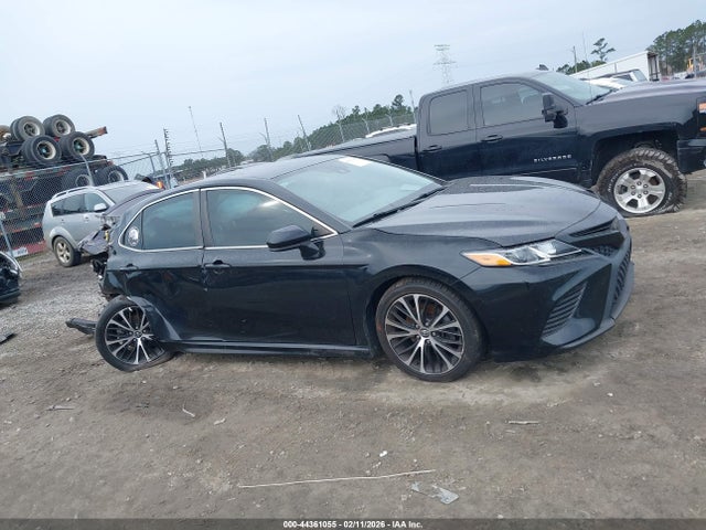 4T1G11AK9LU938945 Toyota CAMRY SE