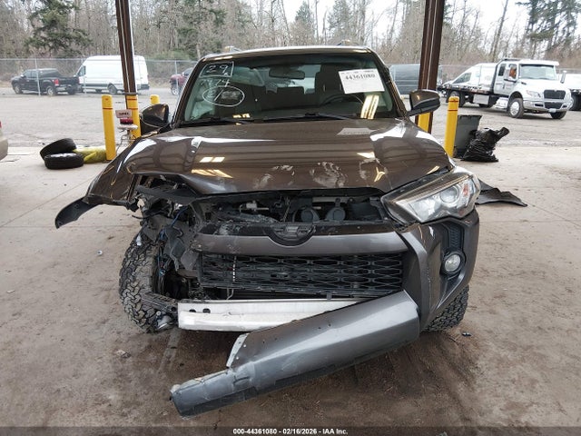 JTEBU5JR0H5457974 Toyota 4RUNNER SR5