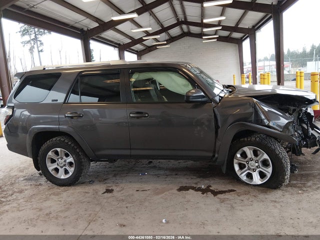 JTEBU5JR0H5457974 Toyota 4RUNNER SR5