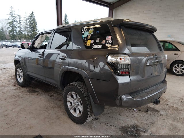 2017 TOYOTA 4RUNNER JTEBU5JR0H5457974 Photo 2