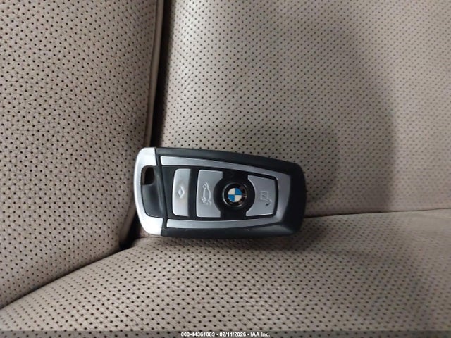2011 BMW 750I WBAKA8C51BCY37303 Photo 10