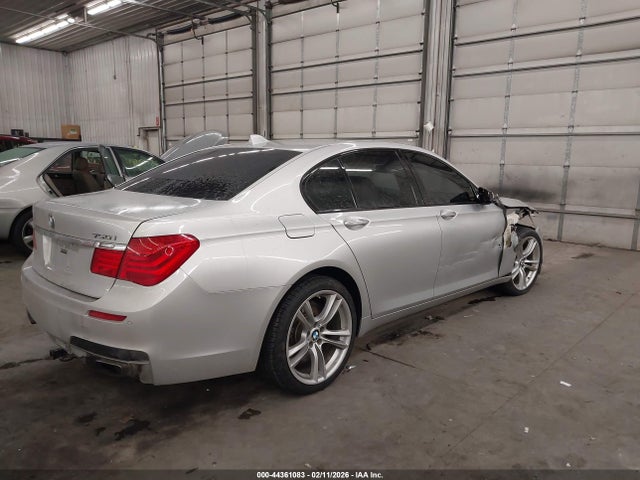 2011 BMW 750I WBAKA8C51BCY37303 Photo 3