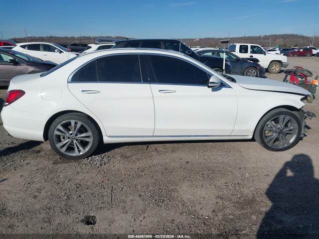 2019 Mercedes-benz C 300 4matic მანქანა იყიდება აუქციონზე, vin: 55SWF8EB8KU317819, აუქციონის ნომერი: 44361086