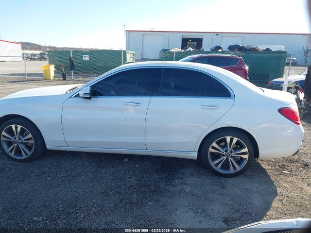 2019 Mercedes-benz C 300 4matic მანქანა იყიდება აუქციონზე, vin: 55SWF8EB8KU317819, აუქციონის ნომერი: 44361086