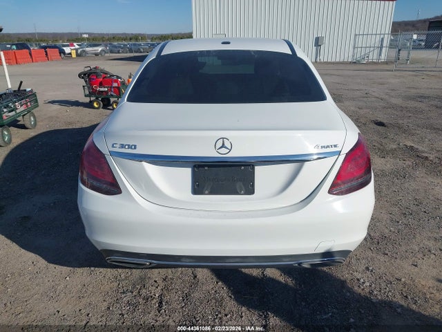 2019 Mercedes-benz C 300 4matic მანქანა იყიდება აუქციონზე, vin: 55SWF8EB8KU317819, აუქციონის ნომერი: 44361086