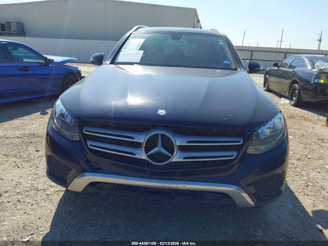 2016 Mercedes-benz Glc 300 მანქანა იყიდება აუქციონზე, vin: WDC0G4JB1GF051981, აუქციონის ნომერი: 44361100