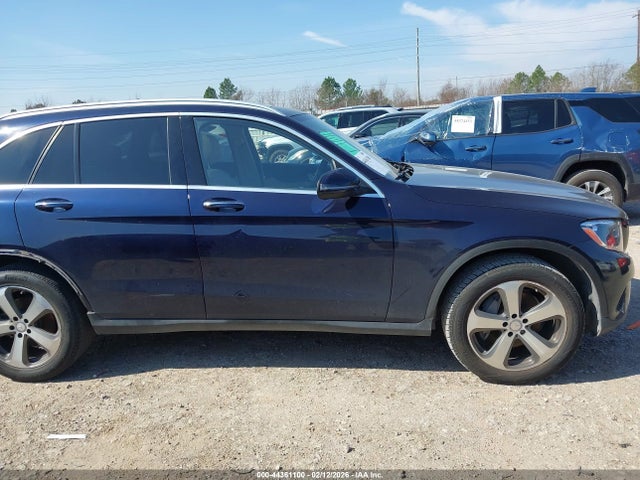 2016 Mercedes-benz Glc 300 მანქანა იყიდება აუქციონზე, vin: WDC0G4JB1GF051981, აუქციონის ნომერი: 44361100