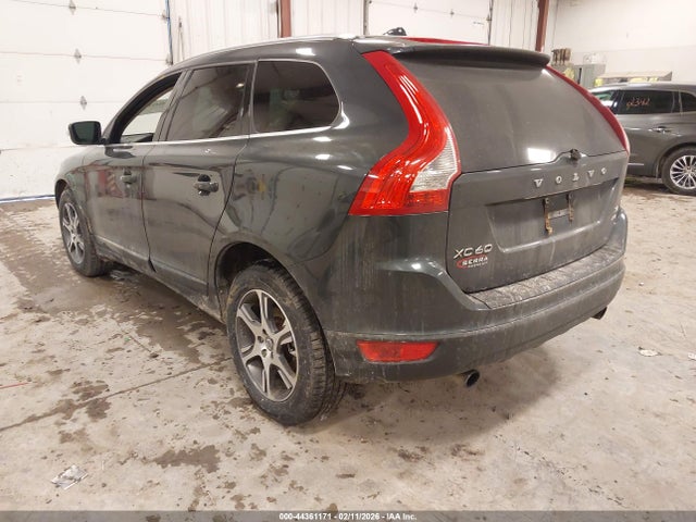2013 VOLVO XC60 YV4902DZ2D2443852 Photo 2