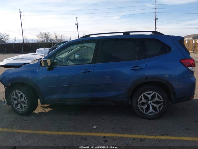 2020 Subaru Forester Premium მანქანა იყიდება აუქციონზე, vin: JF2SKAJC6LH529283, აუქციონის ნომერი: 44361181