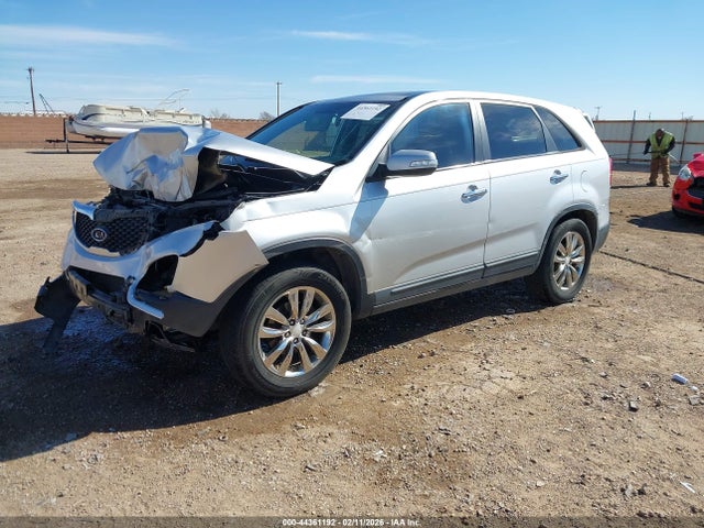 44361192 :رقم المزاد ، 5XYKU4A20BG012389 vin ، 2011 Kia Sorento Ex V6 مزاد بيع