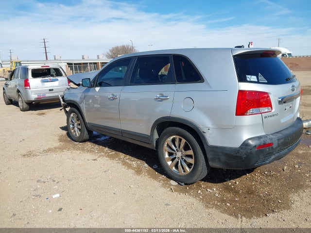 44361192 :رقم المزاد ، 5XYKU4A20BG012389 vin ، 2011 Kia Sorento Ex V6 مزاد بيع