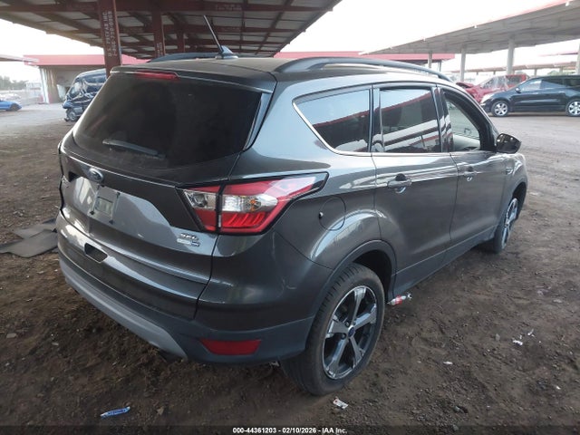 1FMCU9HD7JUA59775 Ford ESCAPE SEL