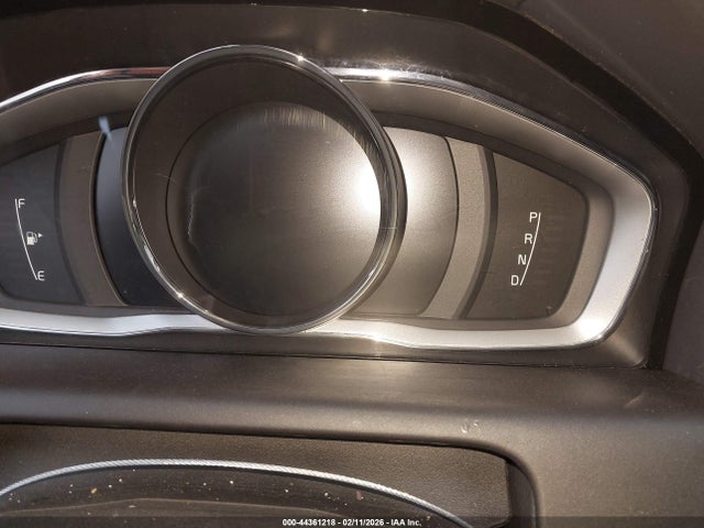 2017 VOLVO XC60 YV449MRR6H2027877 Photo 6