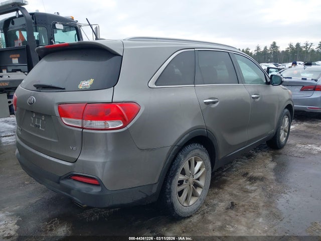 5XYPGDA53HG202493 KIA Sorento 3.3l Lx