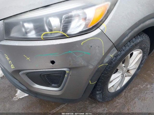 5XYPGDA53HG202493 KIA Sorento 3.3l Lx