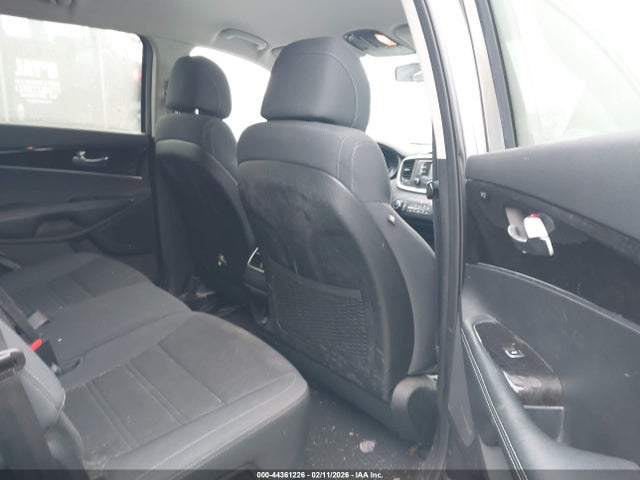 5XYPGDA53HG202493 KIA Sorento 3.3l Lx