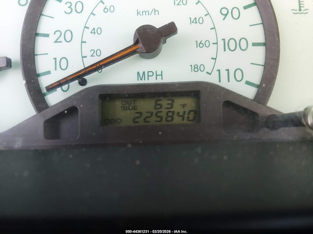 44361231 :رقم المزاد ، JTDBR32E832012219 vin ، 2003 Toyota Corolla Le مزاد بيع