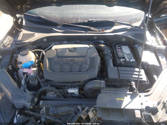 44361244 :رقم المزاد ، 1VWMA7A31LC011587 vin ، 2020 Volkswagen Passat 2.0t R-line مزاد بيع