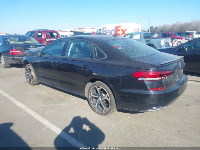 44361244 :رقم المزاد ، 1VWMA7A31LC011587 vin ، 2020 Volkswagen Passat 2.0t R-line مزاد بيع