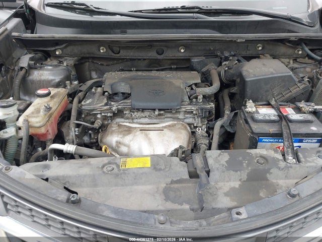 JTMWFREV3FJ028377 Toyota Rav4 Xle