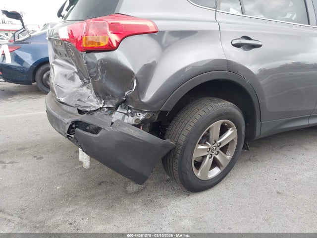 JTMWFREV3FJ028377 Toyota Rav4 Xle