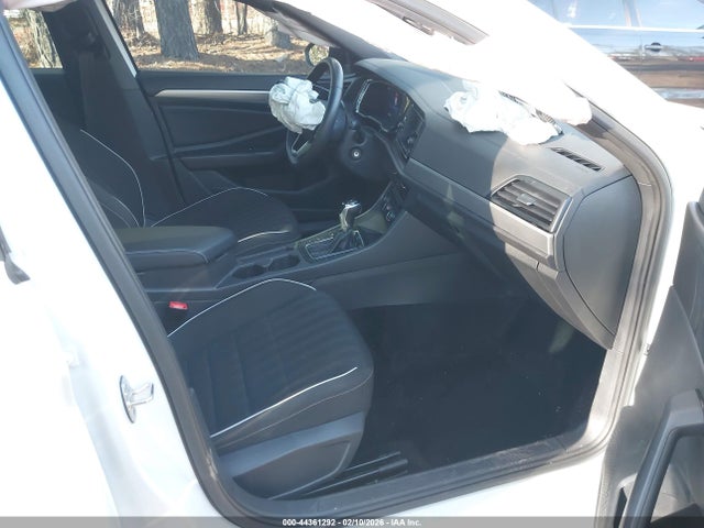 Продажа на аукционе авто 2024 Volkswagen Jetta 1.5t Sport, vin: 3VWBM7BU8RM088874, номер лота: 44361292
