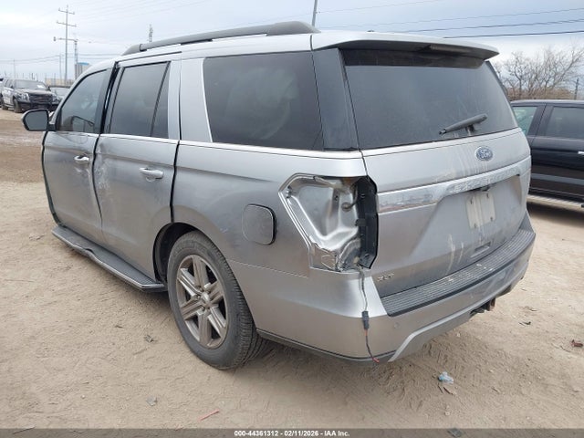 1FMJU1HT0MEA05877 Ford Expedition Xlt