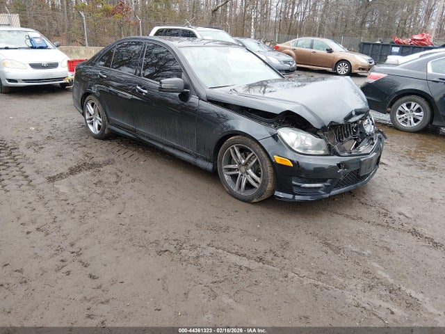 Продаж на аукціоні авто 2012 Mercedes-benz C 300 Luxury 4matic/sport 4matic, vin: WDDGF8BB5CR199398, номер лоту: 44361323