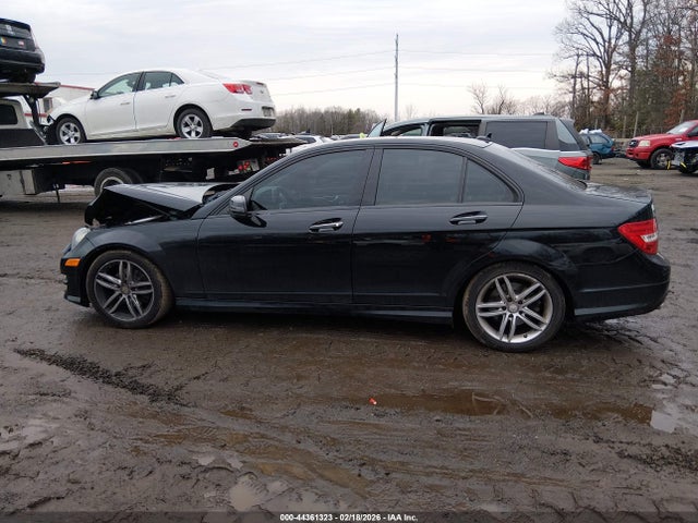 Aukcja sprzedaży 2012 Mercedes-benz C 300 Luxury 4matic/sport 4matic, vin: WDDGF8BB5CR199398, numer aukcji: 44361323