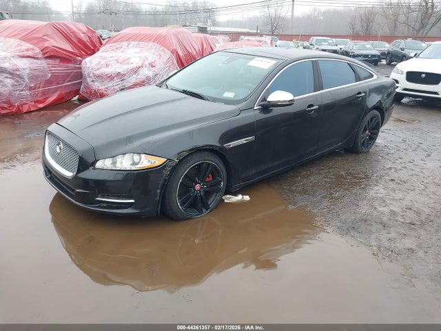 2015 JAGUAR XJ SAJWJ2GD2F8V82366 Photo 1
