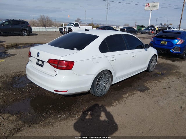 3VWD17AJ4FM237723 Volkswagen Jetta 1.8t Se