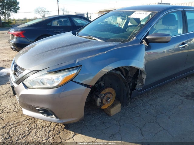 1N4AL3AP0JC197055 Nissan Altima 2.5 Sv