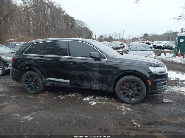 2019 Audi Q7 45 Premium/45 Se Premium მანქანა იყიდება აუქციონზე, vin: WA1LHAF78KD025864, აუქციონის ნომერი: 44361554