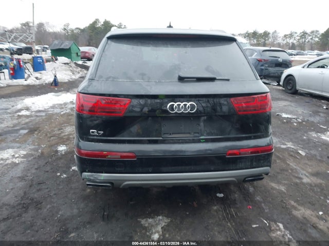 2019 Audi Q7 45 Premium/45 Se Premium მანქანა იყიდება აუქციონზე, vin: WA1LHAF78KD025864, აუქციონის ნომერი: 44361554