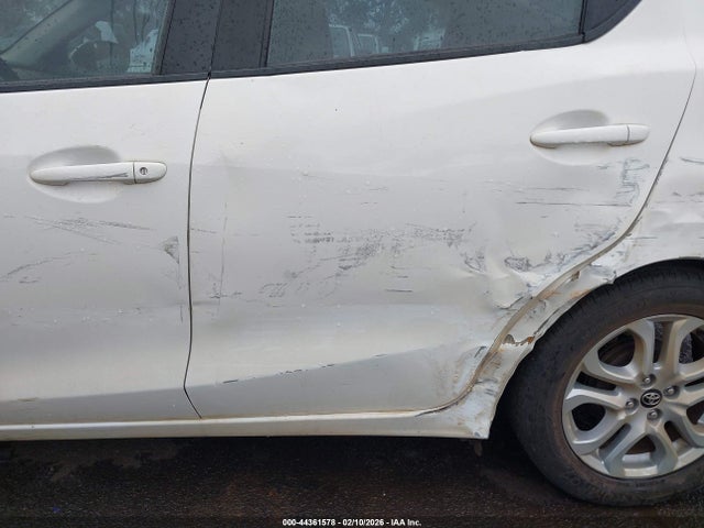 3MYDLBYV6HY155188 Toyota YARIS IA