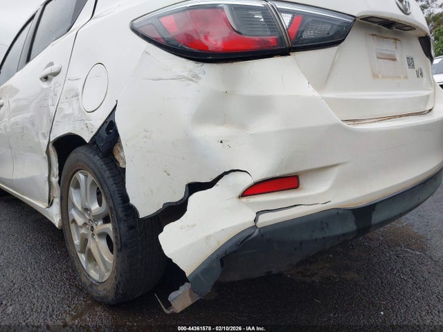 3MYDLBYV6HY155188 Toyota YARIS IA