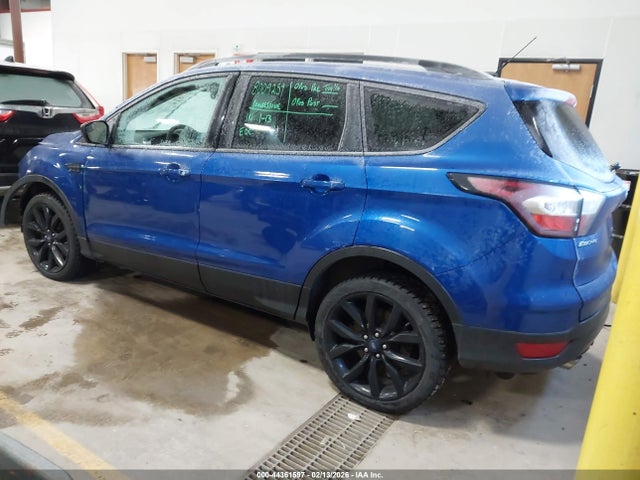44361597 :رقم المزاد ، 1FMCU9GDXJUA13469 vin ، 2018 Ford Escape Se مزاد بيع