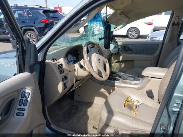 44361606 :رقم المزاد ، 1FMYU04116KC05216 vin ، 2006 Ford Escape Limited مزاد بيع