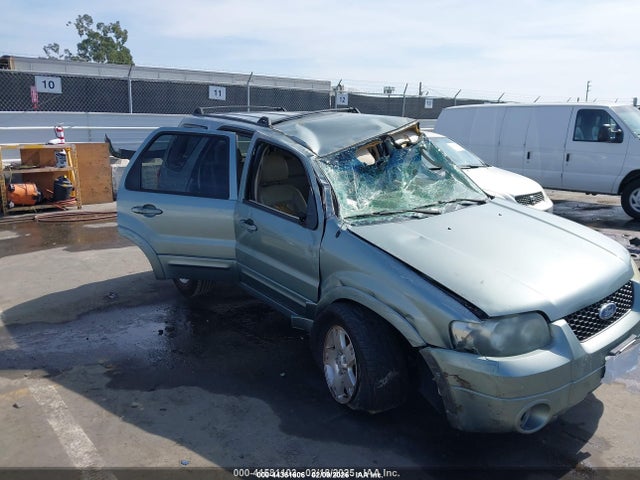 44361606 :رقم المزاد ، 1FMYU04116KC05216 vin ، 2006 Ford Escape Limited مزاد بيع