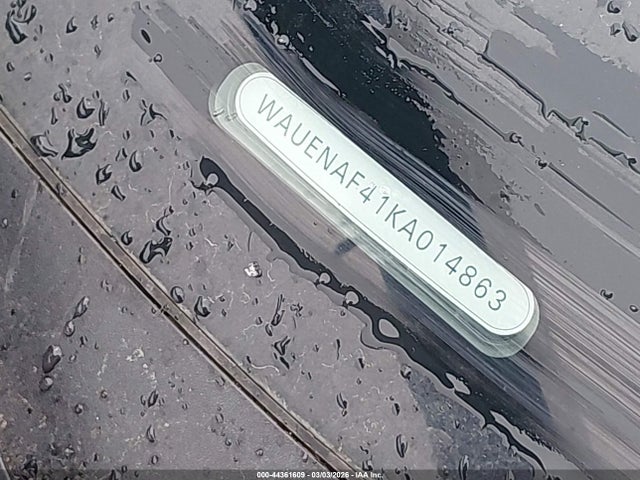 Продажа на аукционе авто 2019 Audi A4 45 Premium, vin: WAUENAF41KA014863, номер лота: 44361609