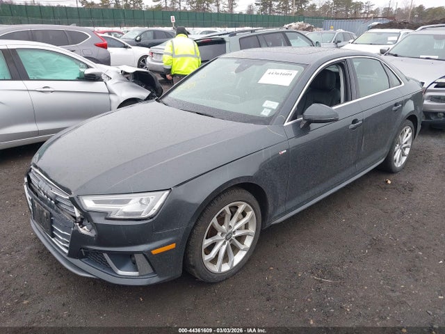 Продажа на аукционе авто 2019 Audi A4 45 Premium, vin: WAUENAF41KA014863, номер лота: 44361609
