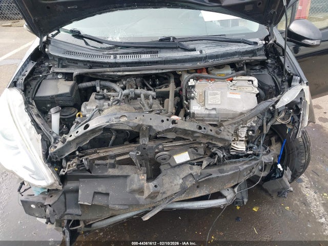 JTDKDTB36G1121125 Toyota Prius C Two