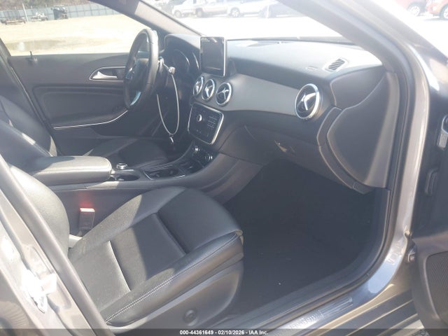 2017 MERCEDES-BENZ GLA 250 WDCTG4EB4HJ301803 Photo 4