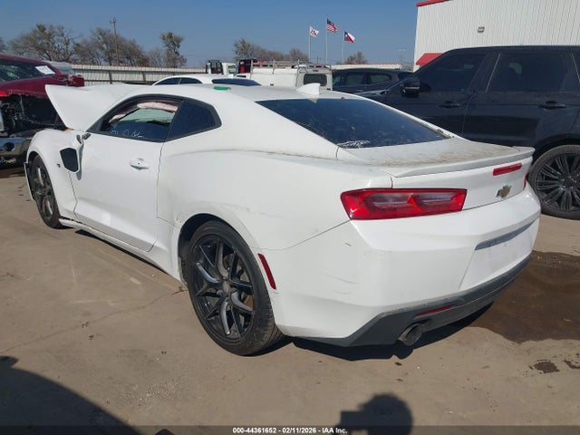 2017 CHEVROLET CAMARO 1G1FB1RX6H0158812 Photo 2
